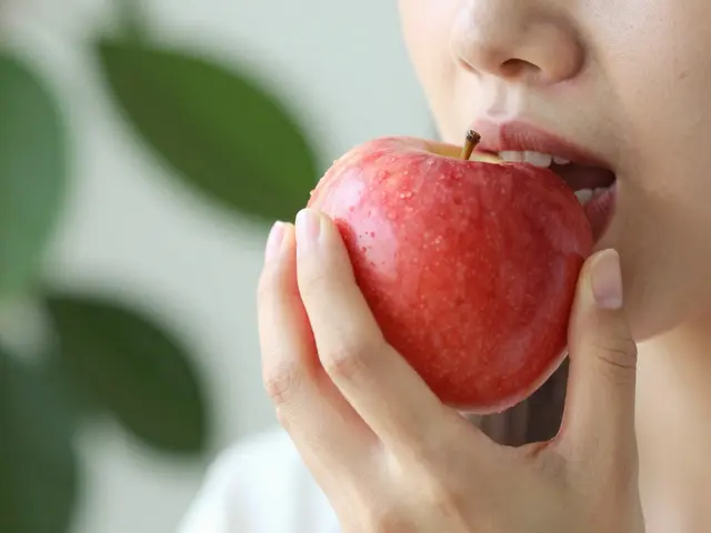 Jak postavení zubů ovlivňuje vaši dietu: Praktický průvodce